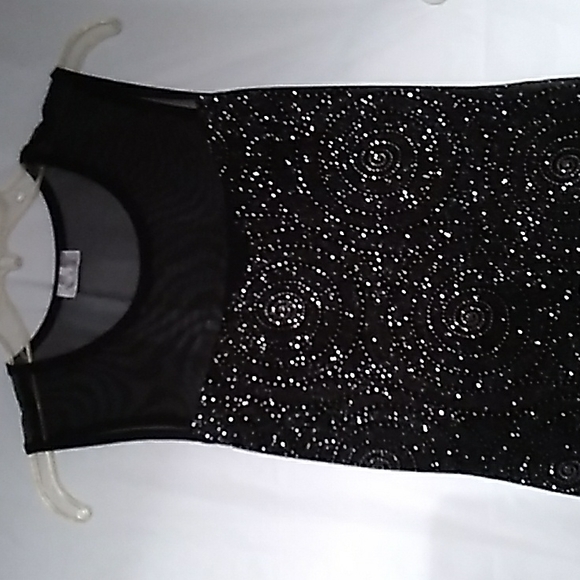 OLIVIA MATTHEW'S LITTLE BLACK SPARKLY DRESS - Picture 4 of 10
